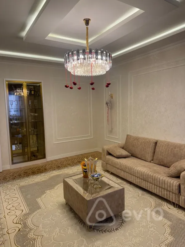 Satılır 3 otaqlı köhnə tikili 115 m²