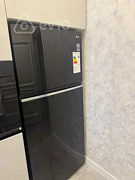 Satılır 3 otaqlı köhnə tikili 115 m²