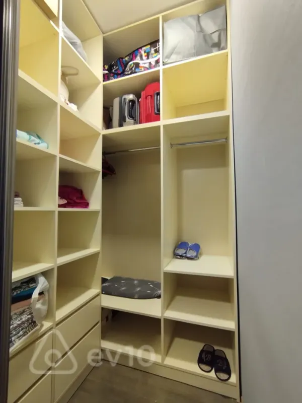 Kirayə verilir 3 otaqlı yeni tikili 75 m²