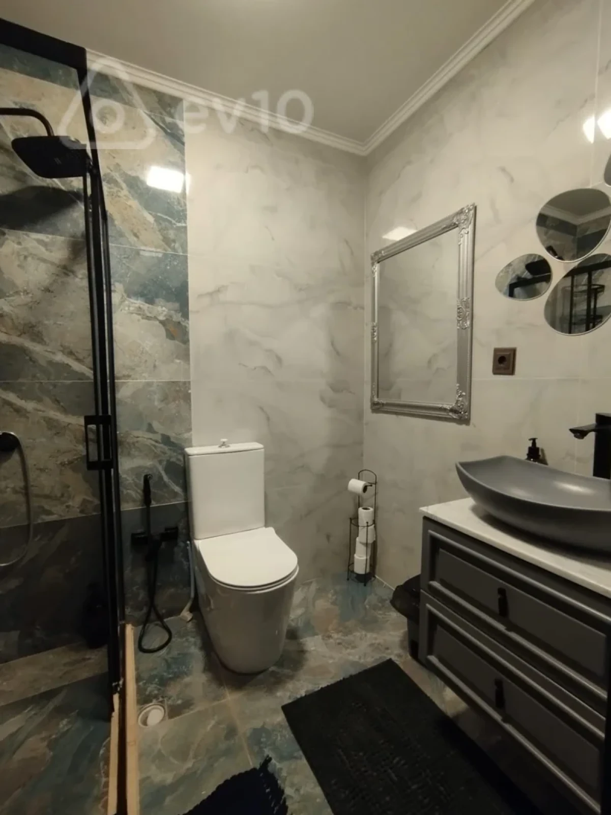 Kirayə verilir 3 otaqlı yeni tikili 75 m²