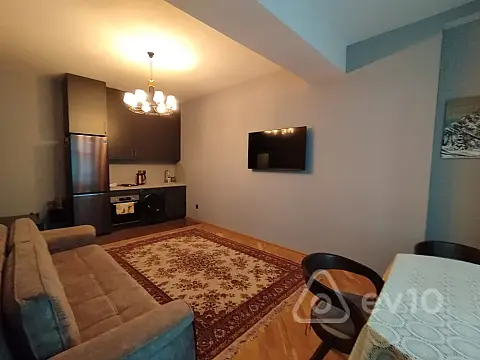 Kirayə verilir 3 otaqlı yeni tikili 75 m²