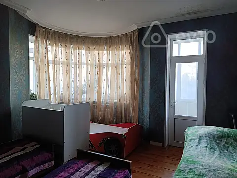 Kirayə verilir 3 otaqlı yeni tikili 142 m²