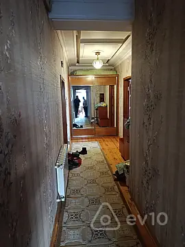 Kirayə verilir 3 otaqlı yeni tikili 142 m²