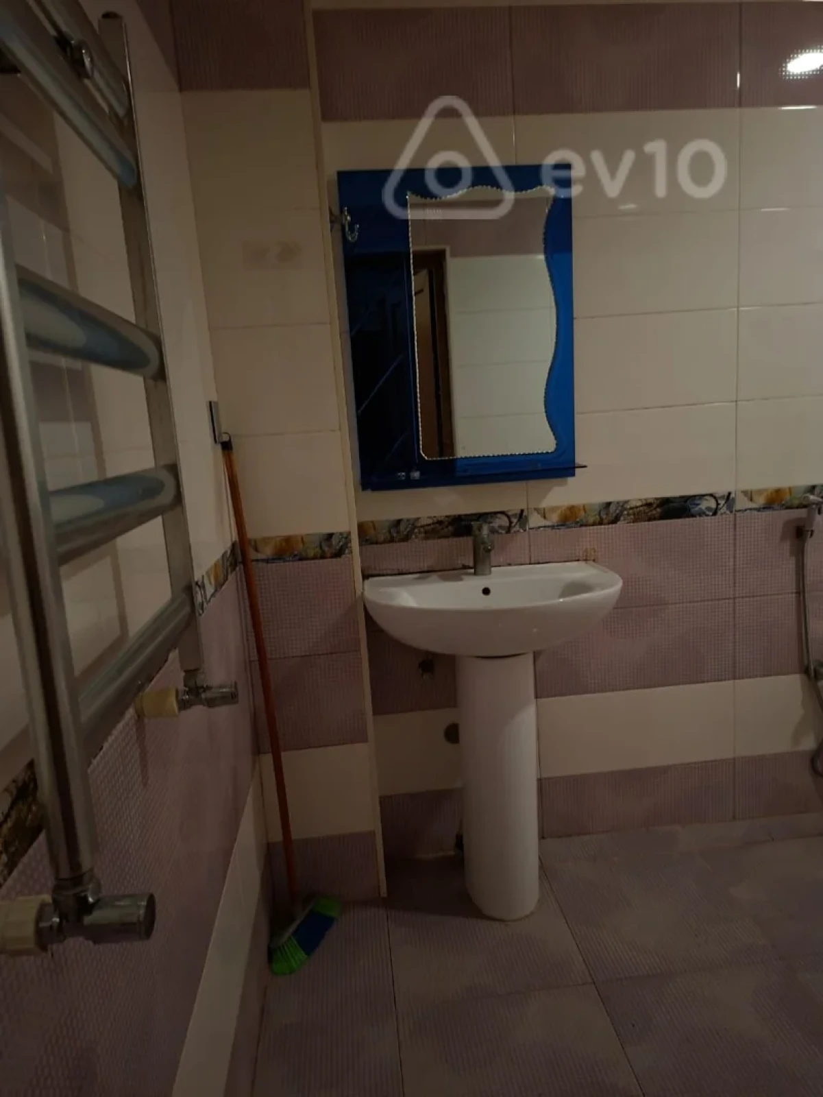 Kirayə verilir 2 otaqlı yeni tikili 80 m²