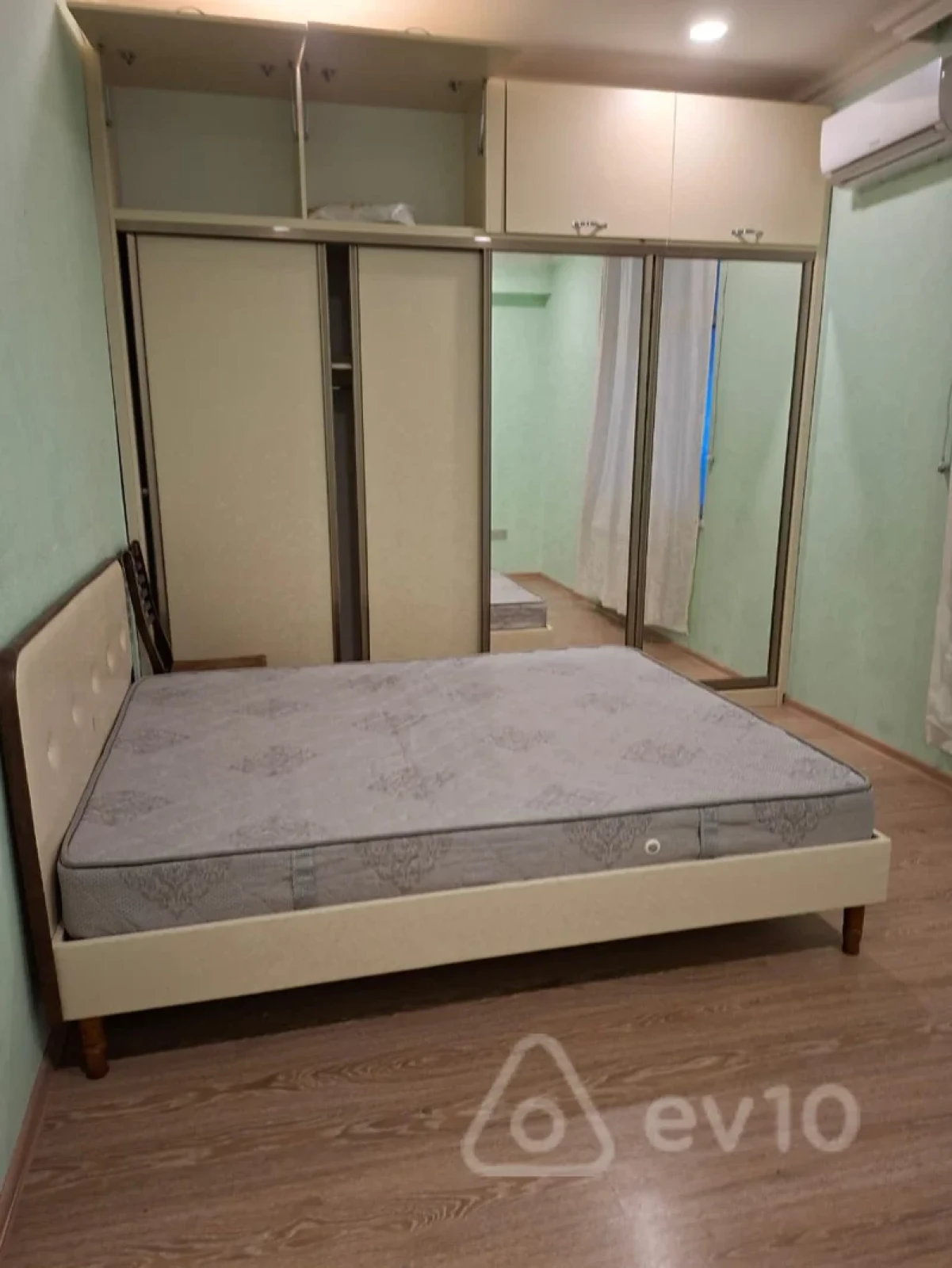 Kirayə verilir 2 otaqlı yeni tikili 80 m²