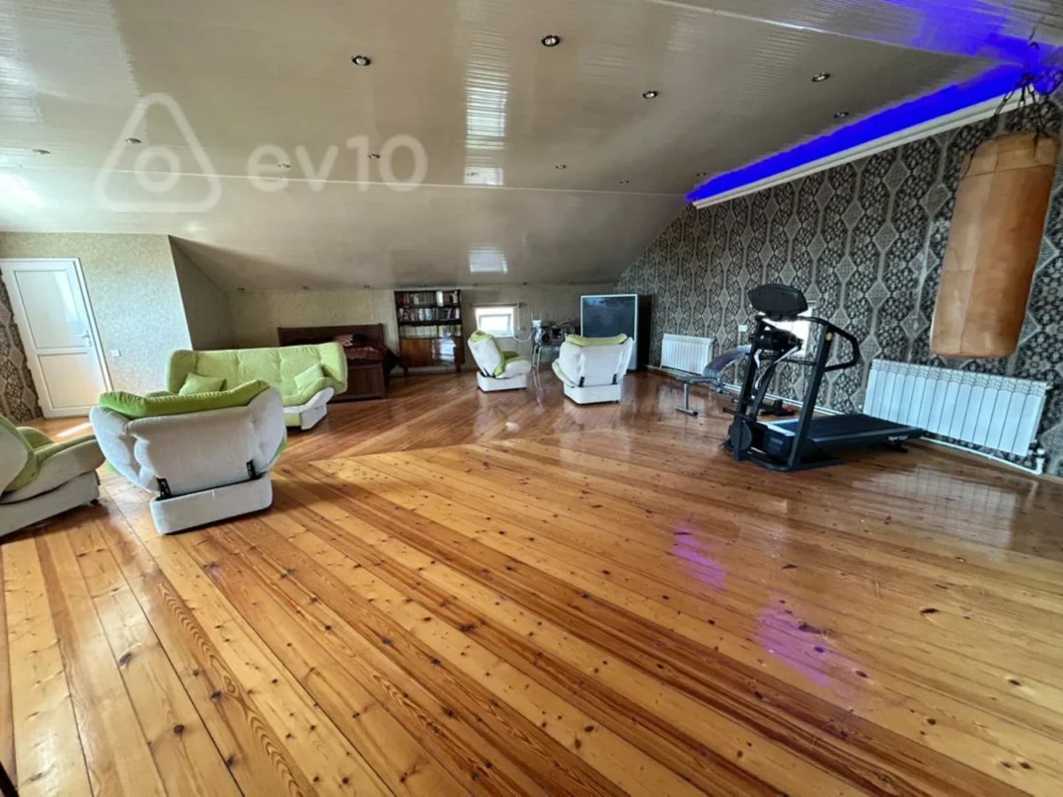 Kirayə verilir 5 otaqlı həyət evi 200 m²