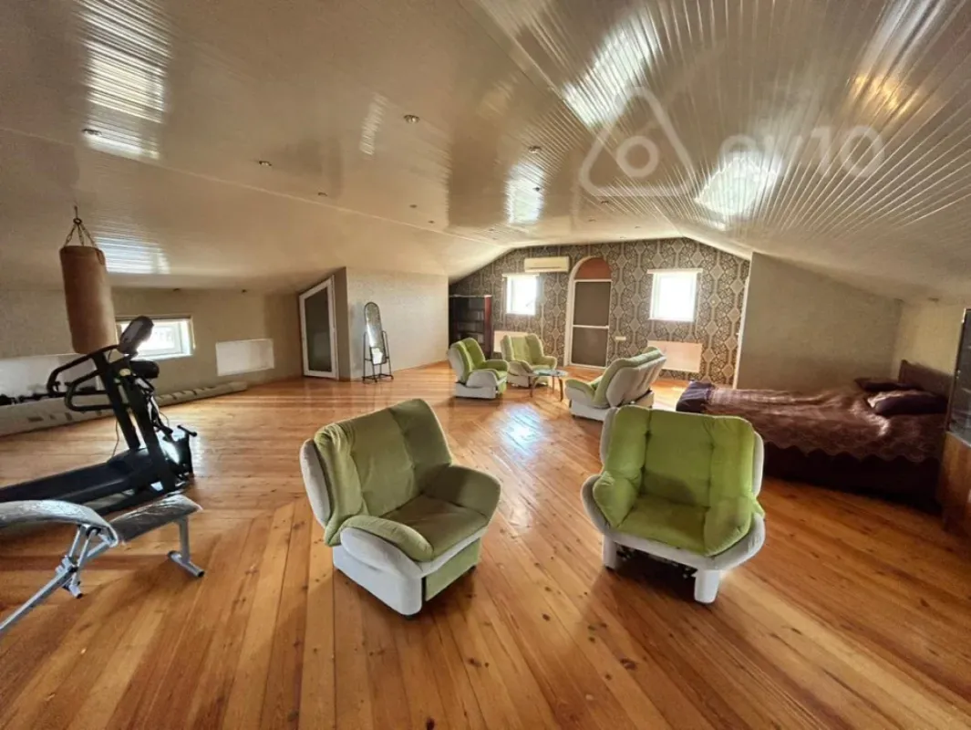 Kirayə verilir 5 otaqlı həyət evi 200 m²