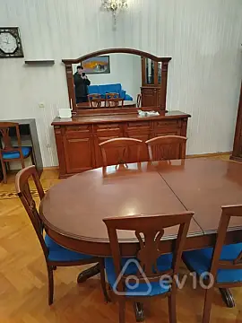 Kirayə verilir 2 otaqlı köhnə tikili 50 m²