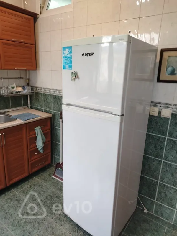 Kirayə verilir 2 otaqlı köhnə tikili 50 m²