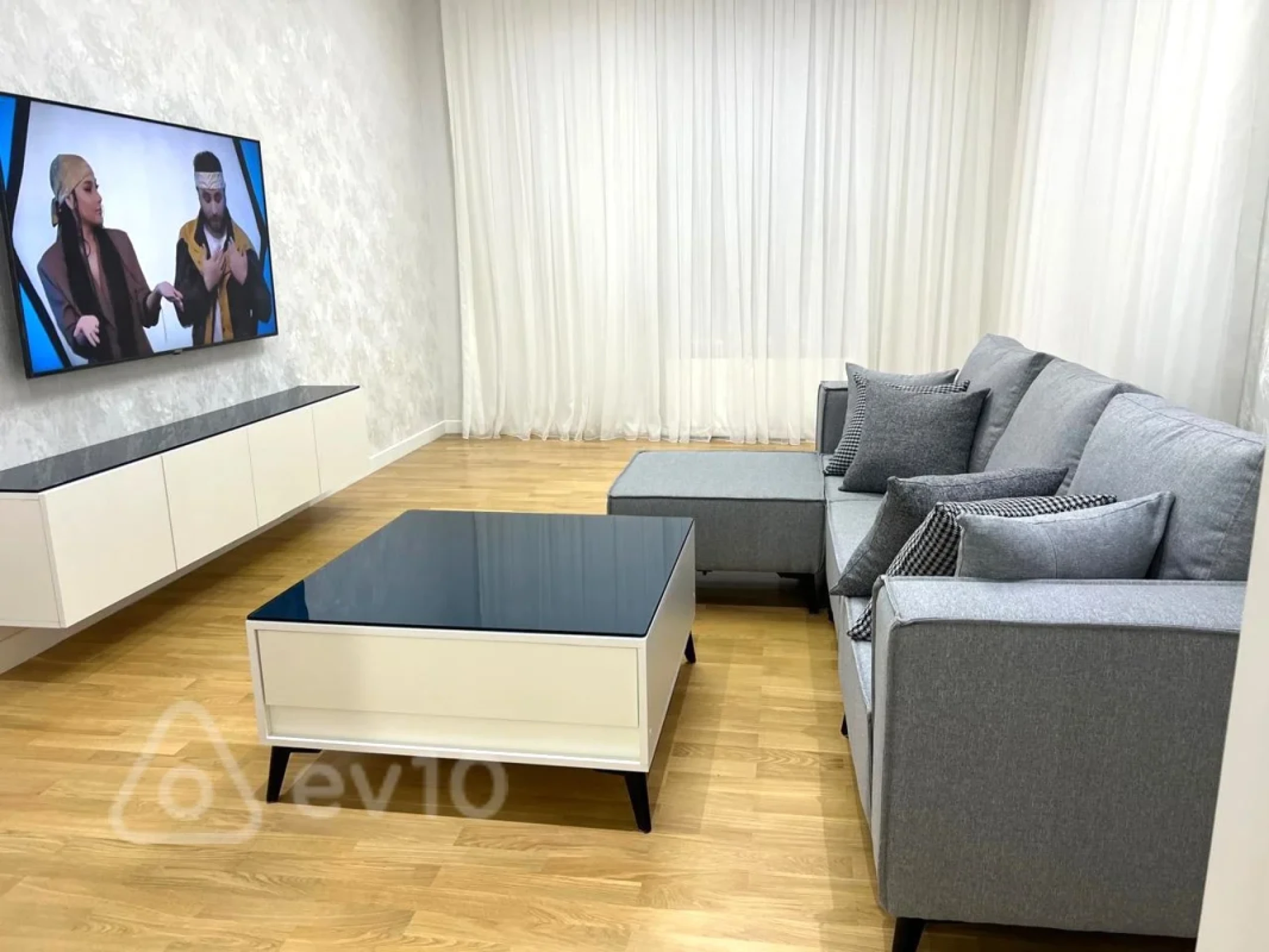 Kirayə verilir 3 otaqlı köhnə tikili 90 m²