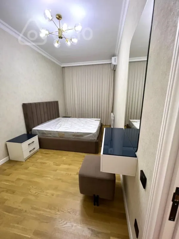 Kirayə verilir 3 otaqlı köhnə tikili 90 m²