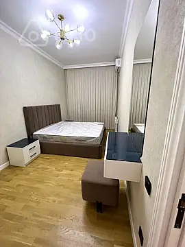 Kirayə verilir 3 otaqlı köhnə tikili 90 m²