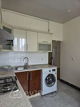 Kirayə verilir 2 otaqlı köhnə tikili 70 m²