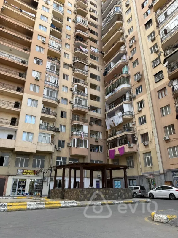 Satılır 2 otaqlı yeni tikili 61 m²