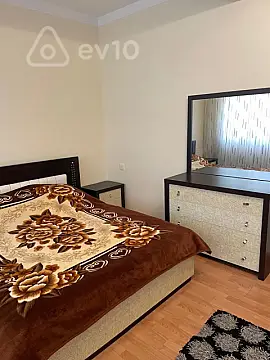Kirayə verilir 2 otaqlı yeni tikili 75 m²