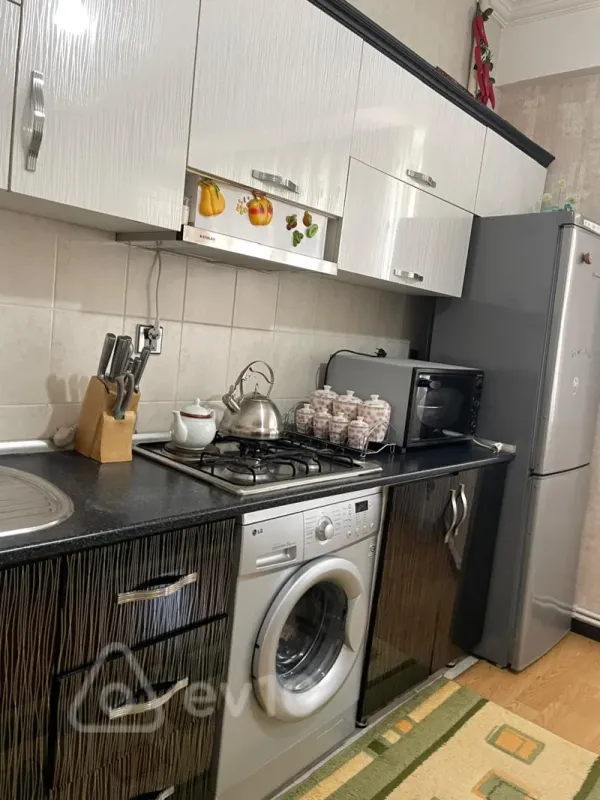 Kirayə verilir 2 otaqlı yeni tikili 75 m²