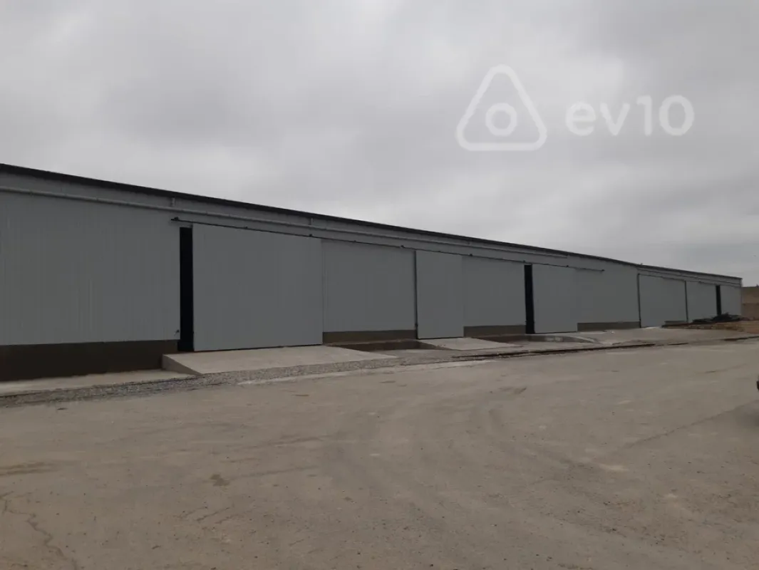 Kirayə verilir mənzil 800 m²