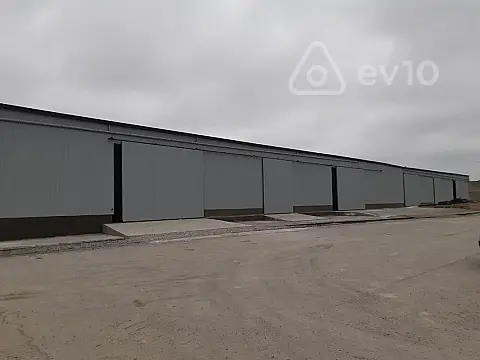 Kirayə verilir mənzil 800 m²