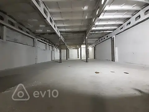 Kirayə verilir mənzil 800 m²