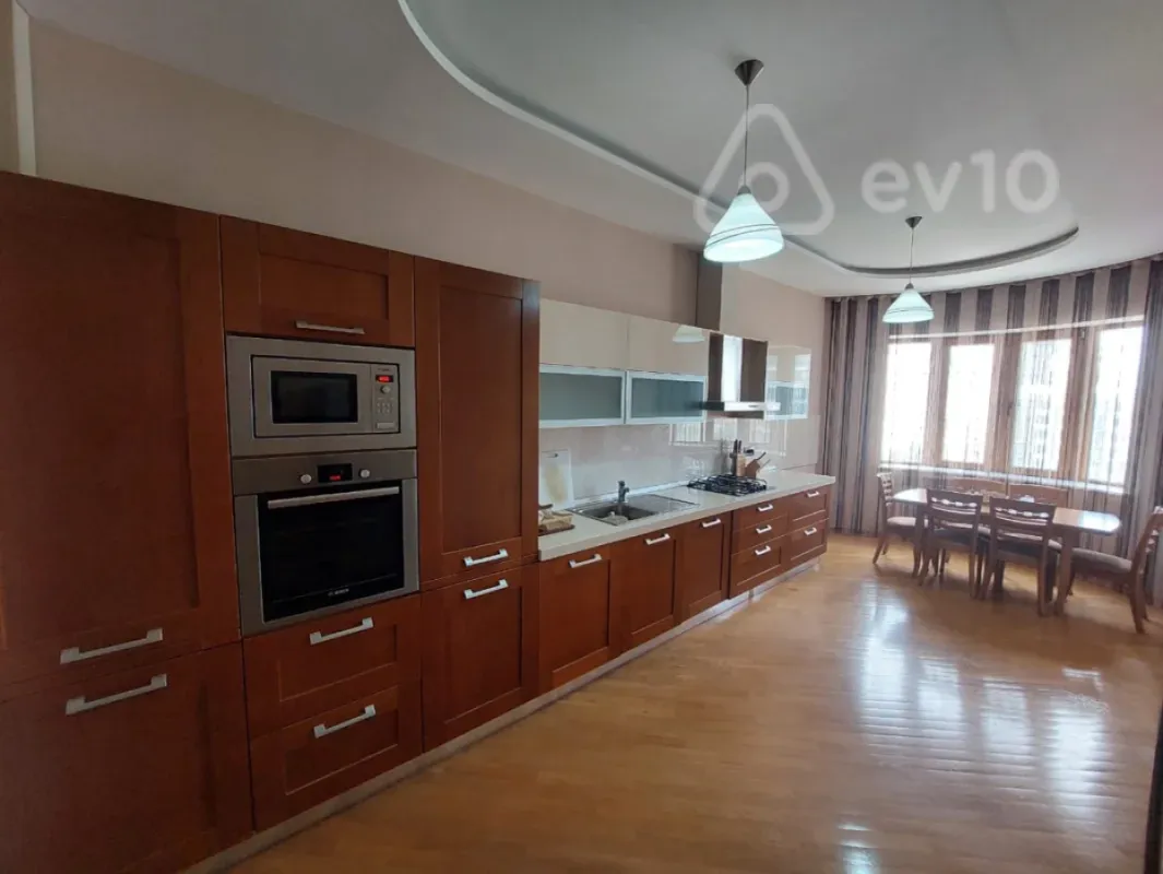 Kirayə verilir 3 otaqlı yeni tikili 120 m²