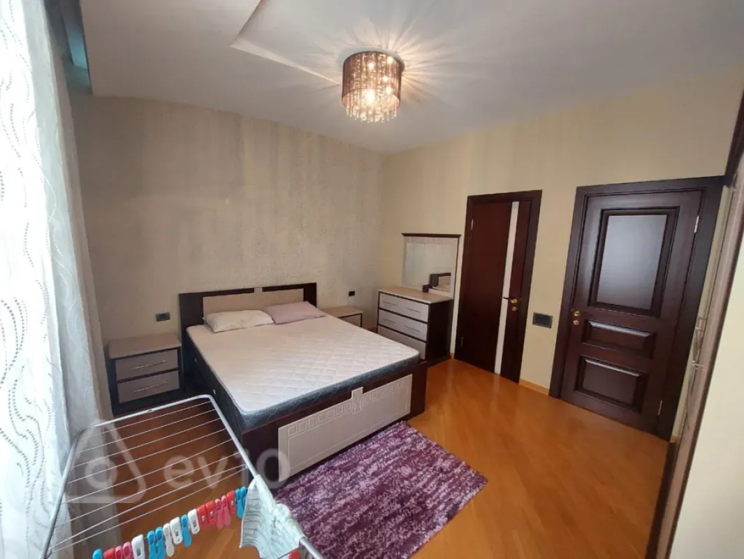 Kirayə verilir 3 otaqlı yeni tikili 120 m²