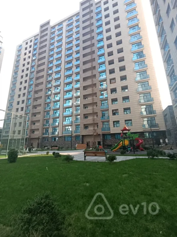 Satılır 2 otaqlı yeni tikili 87 m²