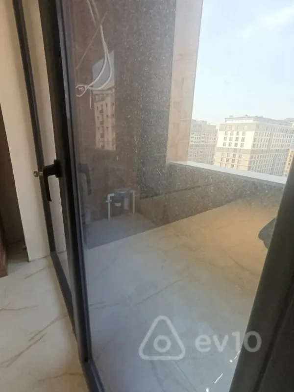 Satılır 2 otaqlı yeni tikili 87 m²