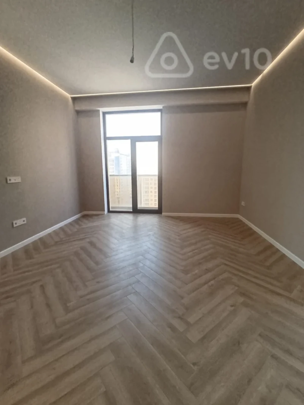 Satılır 2 otaqlı yeni tikili 87 m²