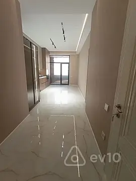 Satılır 2 otaqlı yeni tikili 87 m²