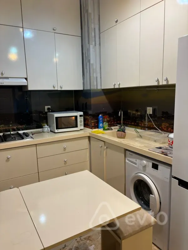 Kirayə verilir 2 otaqlı yeni tikili 55 m²