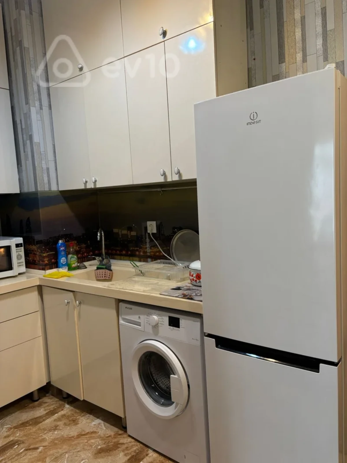 Kirayə verilir 2 otaqlı yeni tikili 55 m²