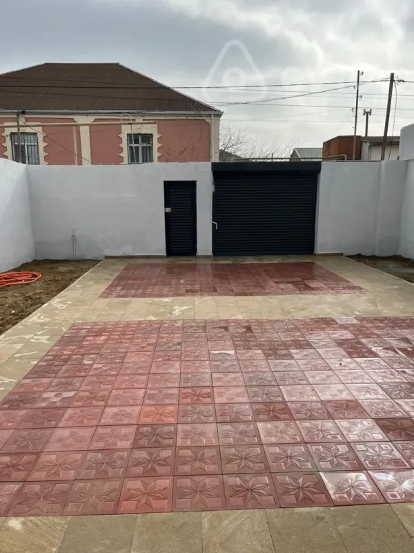 Satılır 5 otaqlı həyət evi 150 m²