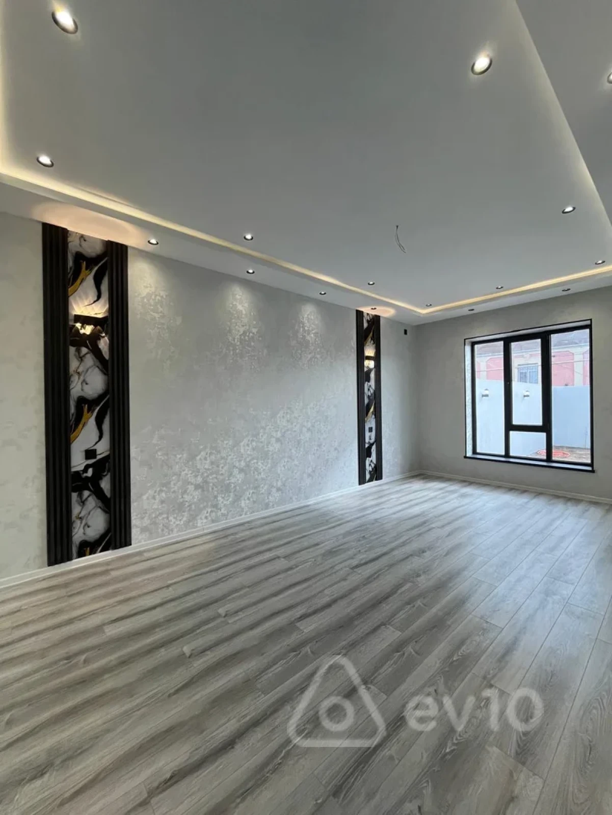 Satılır 5 otaqlı həyət evi 150 m²