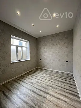 Satılır 5 otaqlı həyət evi 150 m²