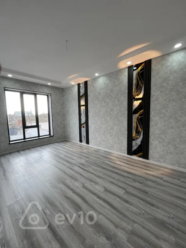 Satılır 5 otaqlı həyət evi 150 m²