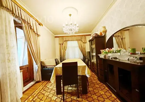 Satılır 4 otaqlı köhnə tikili 110 m² — Bakı, Nərimanov 4 otaq 110.00 m²