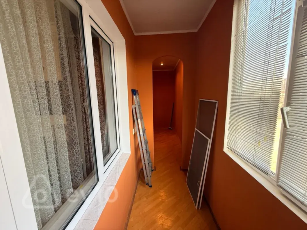 Kirayə verilir 3 otaqlı köhnə tikili 90 m²