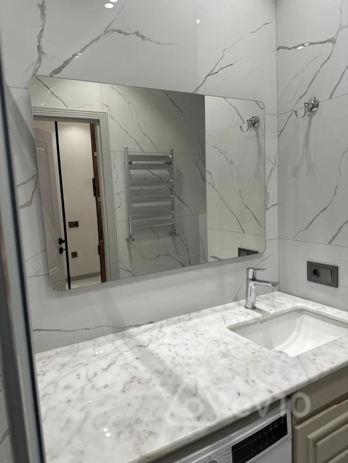 Kirayə verilir 2 otaqlı yeni tikili 75 m²