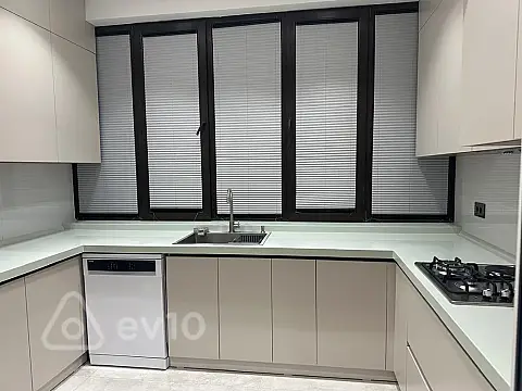 Kirayə verilir 2 otaqlı yeni tikili 75 m²