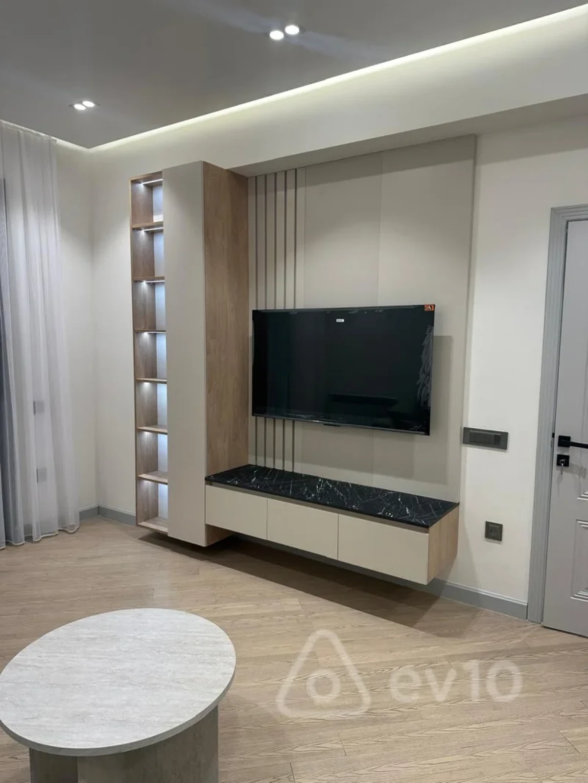 Kirayə verilir 2 otaqlı yeni tikili 75 m²