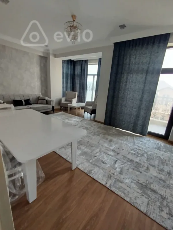 Kirayə verilir 3 otaqlı yeni tikili 125 m²