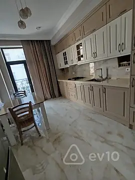 Kirayə verilir 3 otaqlı yeni tikili 125 m²