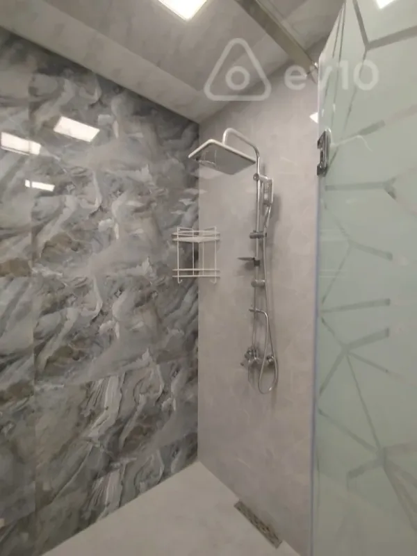 Kirayə verilir 3 otaqlı yeni tikili 125 m²