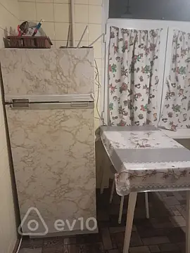 Kirayə verilir 1 otaqlı köhnə tikili 40 m²