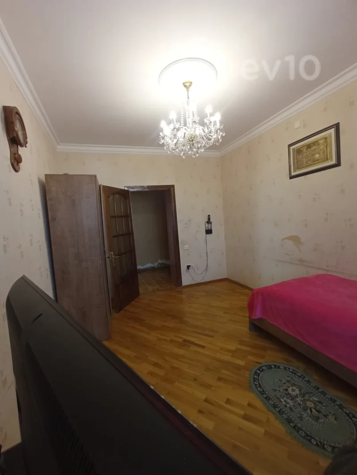 Satılır 5 otaqlı köhnə tikili 120 m²