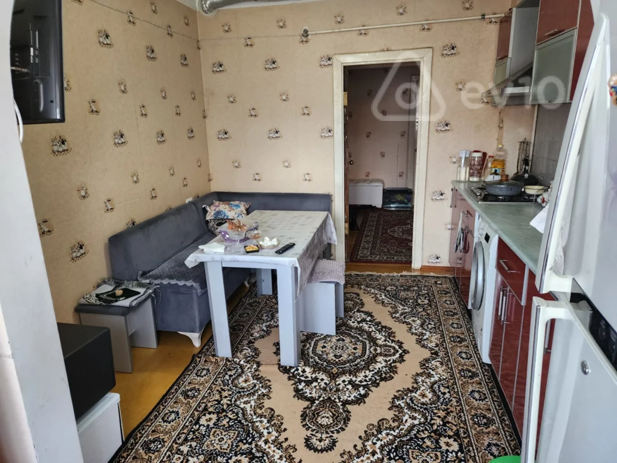 Satılır 3 otaqlı köhnə tikili 80 m²