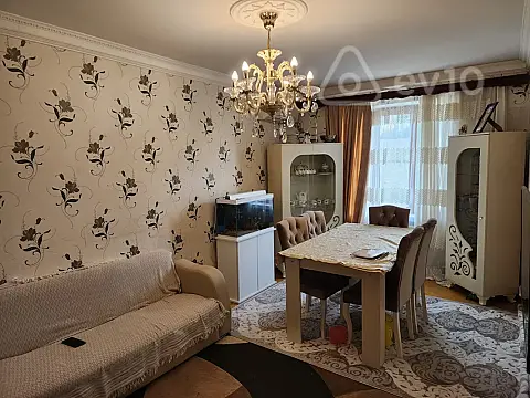 Satılır 3 otaqlı köhnə tikili 80 m²