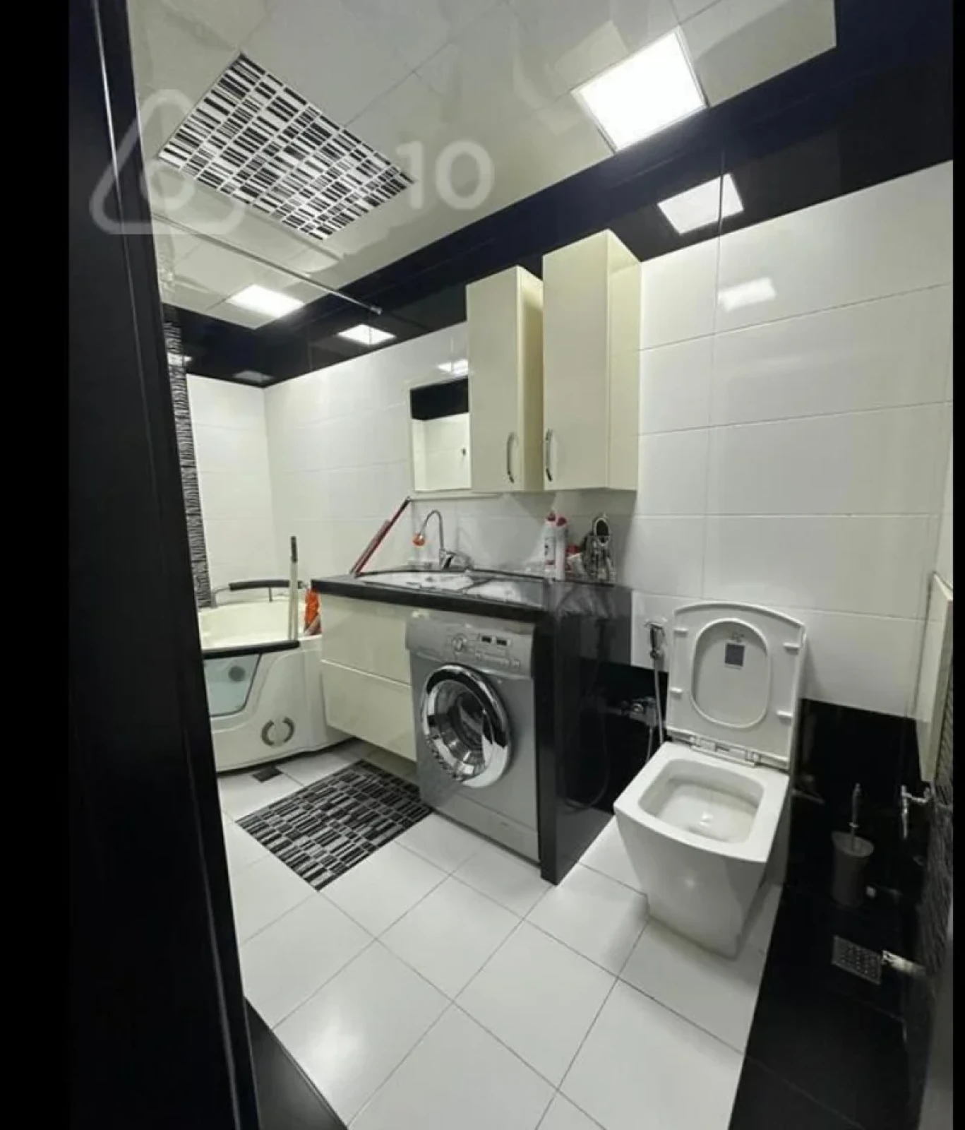 Kirayə verilir 2 otaqlı yeni tikili 70 m²