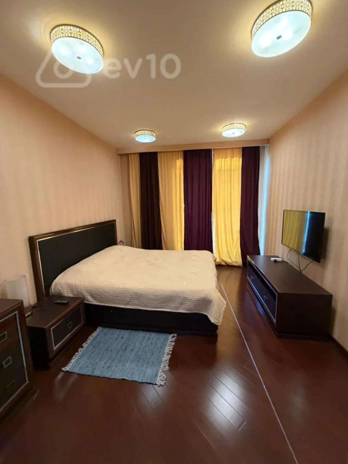 Kirayə verilir 2 otaqlı yeni tikili 100 m²