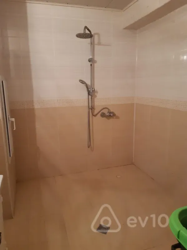 Satılır 3 otaqlı yeni tikili 110 m²